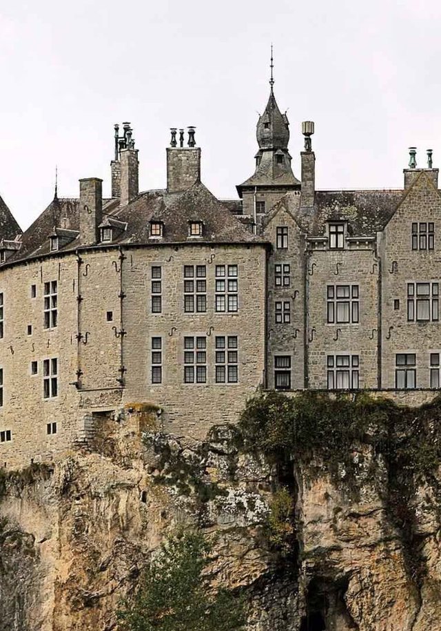 Walzin castle on its rock above the Lesse